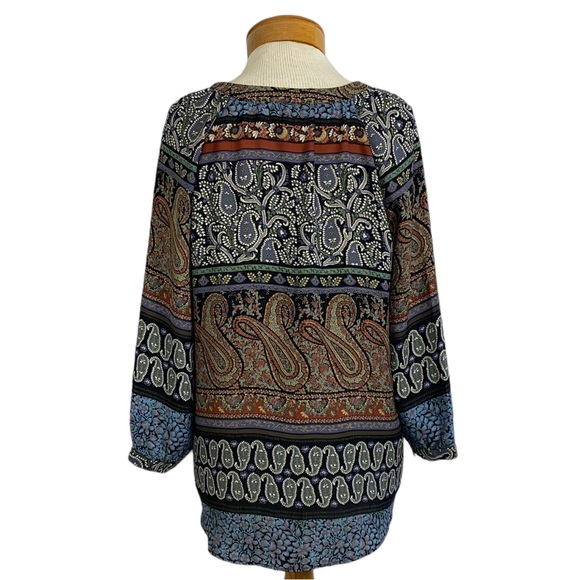 Chelsea & Theodore Paisley Print Top Small - Picture 4 of 8